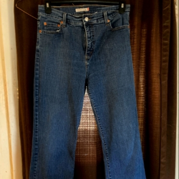 Levi's Denim - Levi's Women 512 Boot cut Slim Fit